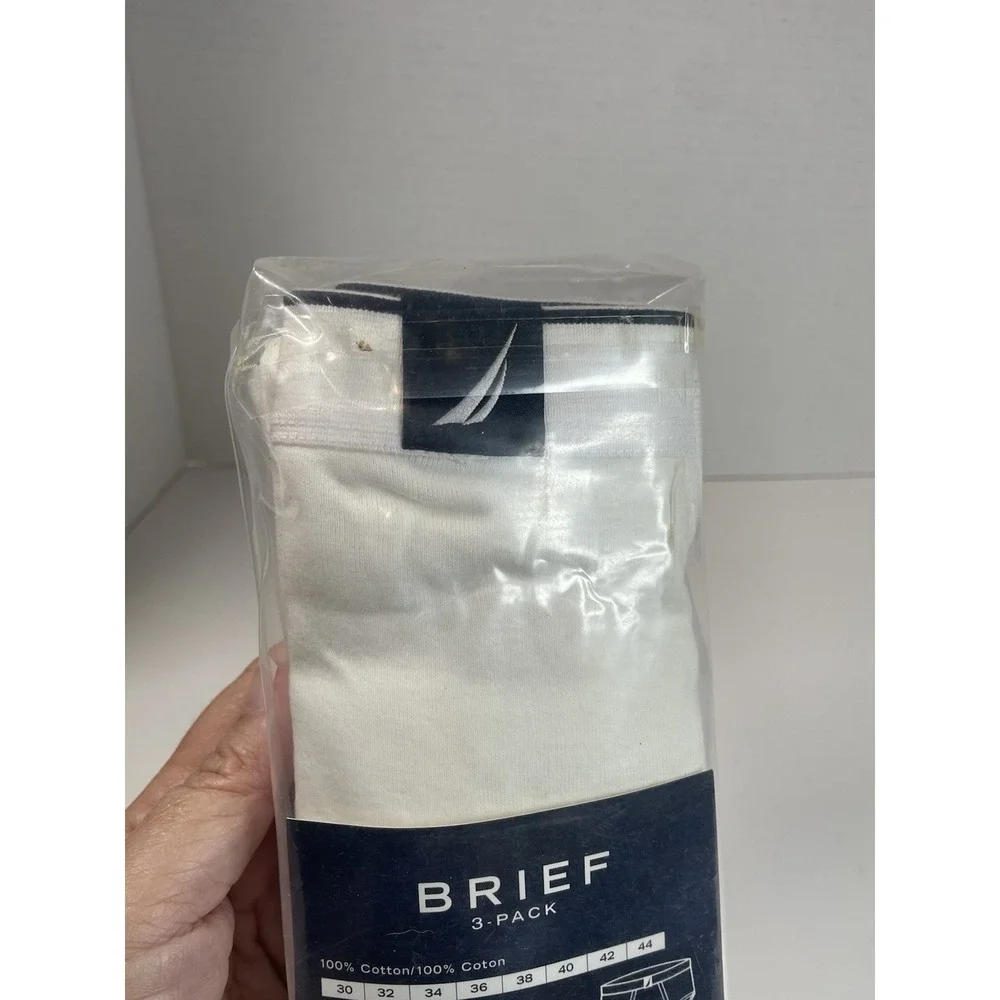 NAUTICA - 3 Pack of Cotton Fly-Front BRIEFS White Size 38 NEW